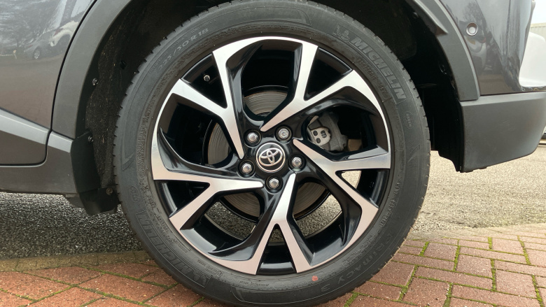 Toyota C-HR 1.8 Hybrid Design 5dr CVT Hybrid Hatchback